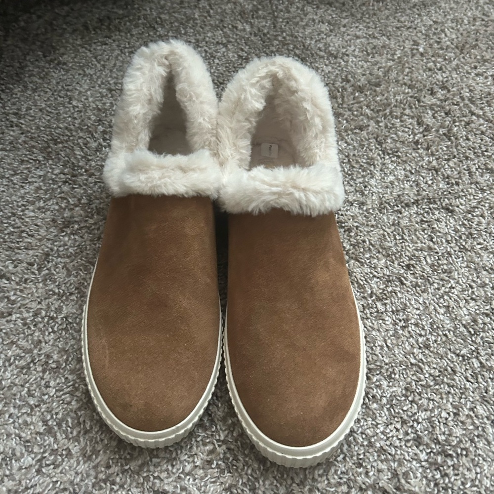 Timberland Women's Tan Suede Fur-Lined Shoes - Picture 2 of 3